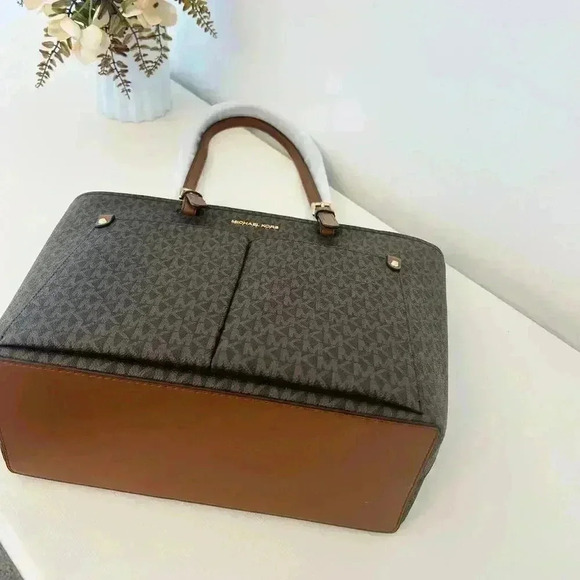 Michael Kors Purse & Wallet Jet Set Travel Tote Double Pocket Brown Signature MK - Picture 7 of 12